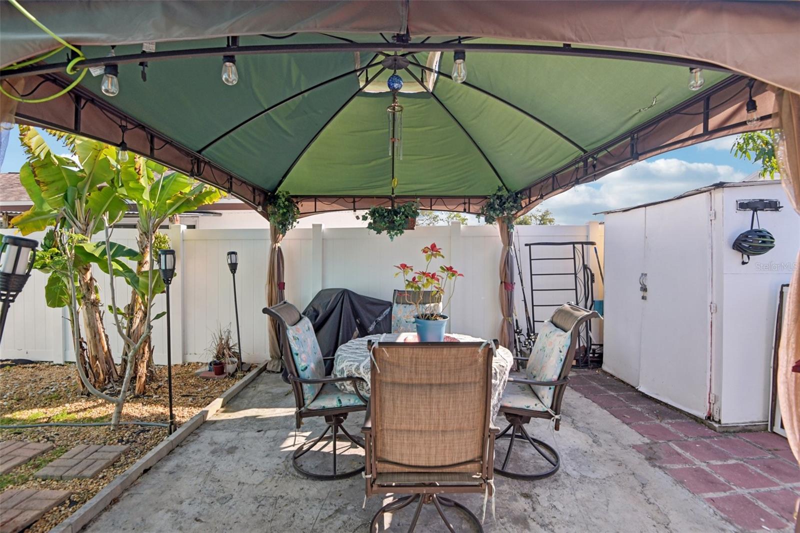 Image 15 of 20 For 9126 Baymeadow Court