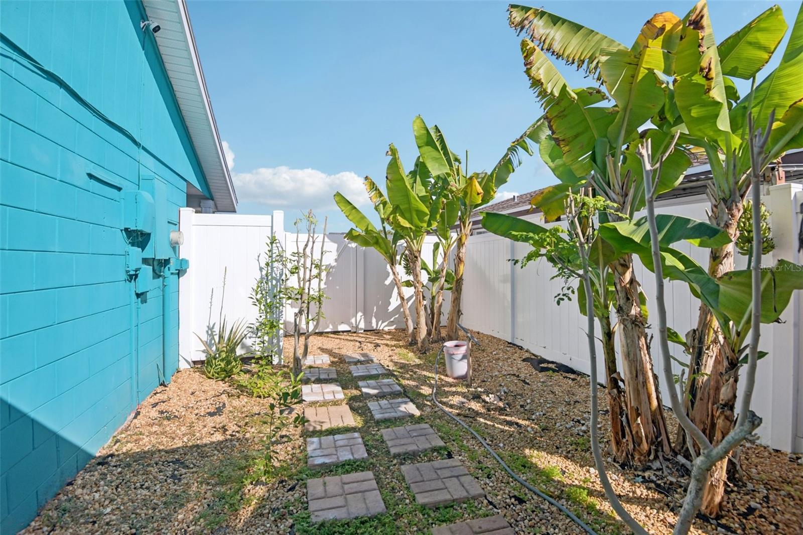 Image 16 of 20 For 9126 Baymeadow Court