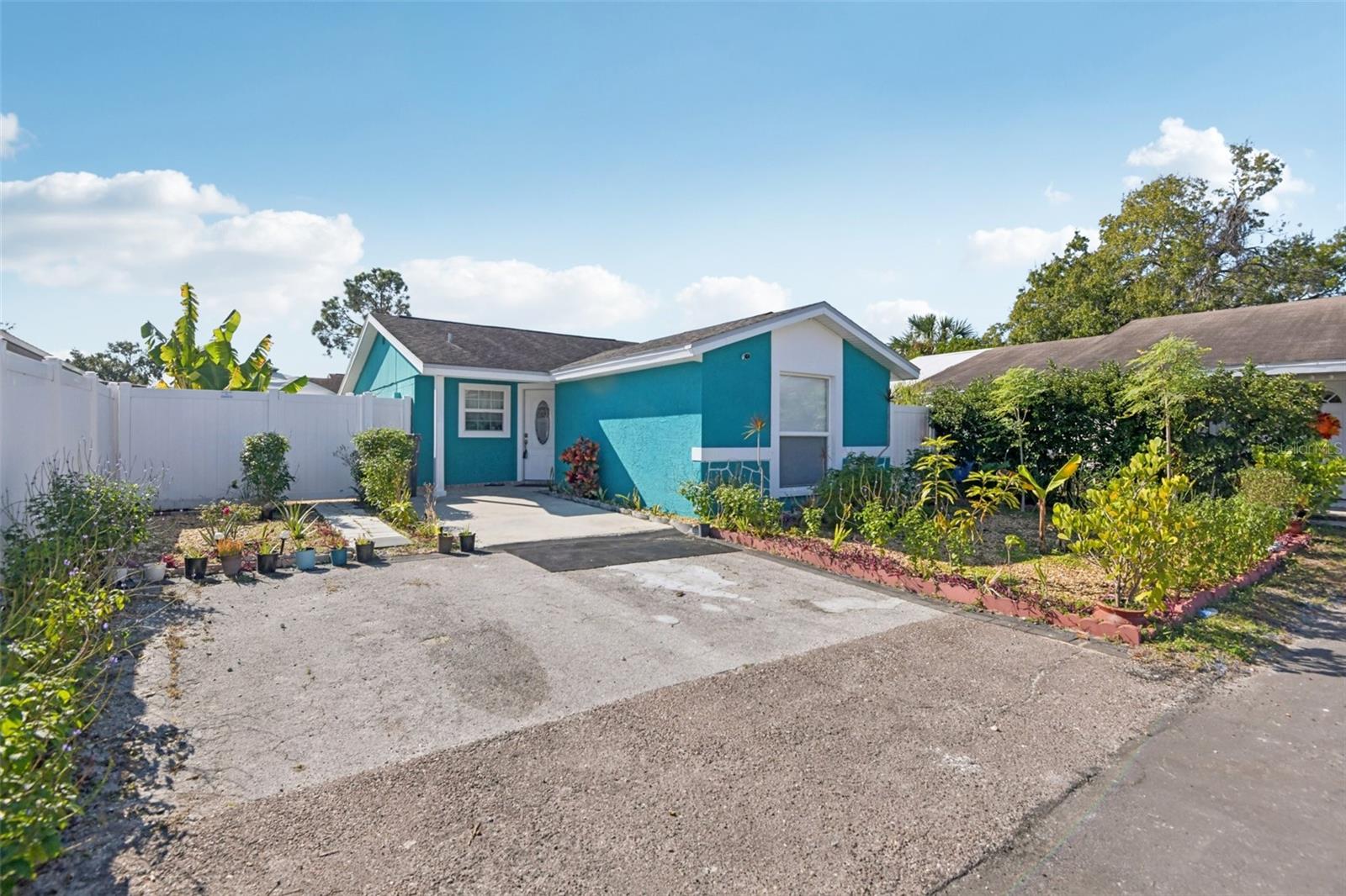 Image 19 of 20 For 9126 Baymeadow Court