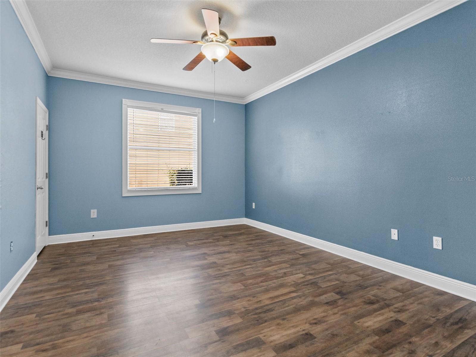 Listing photo id 9 for 6237 Dainty Bess Court