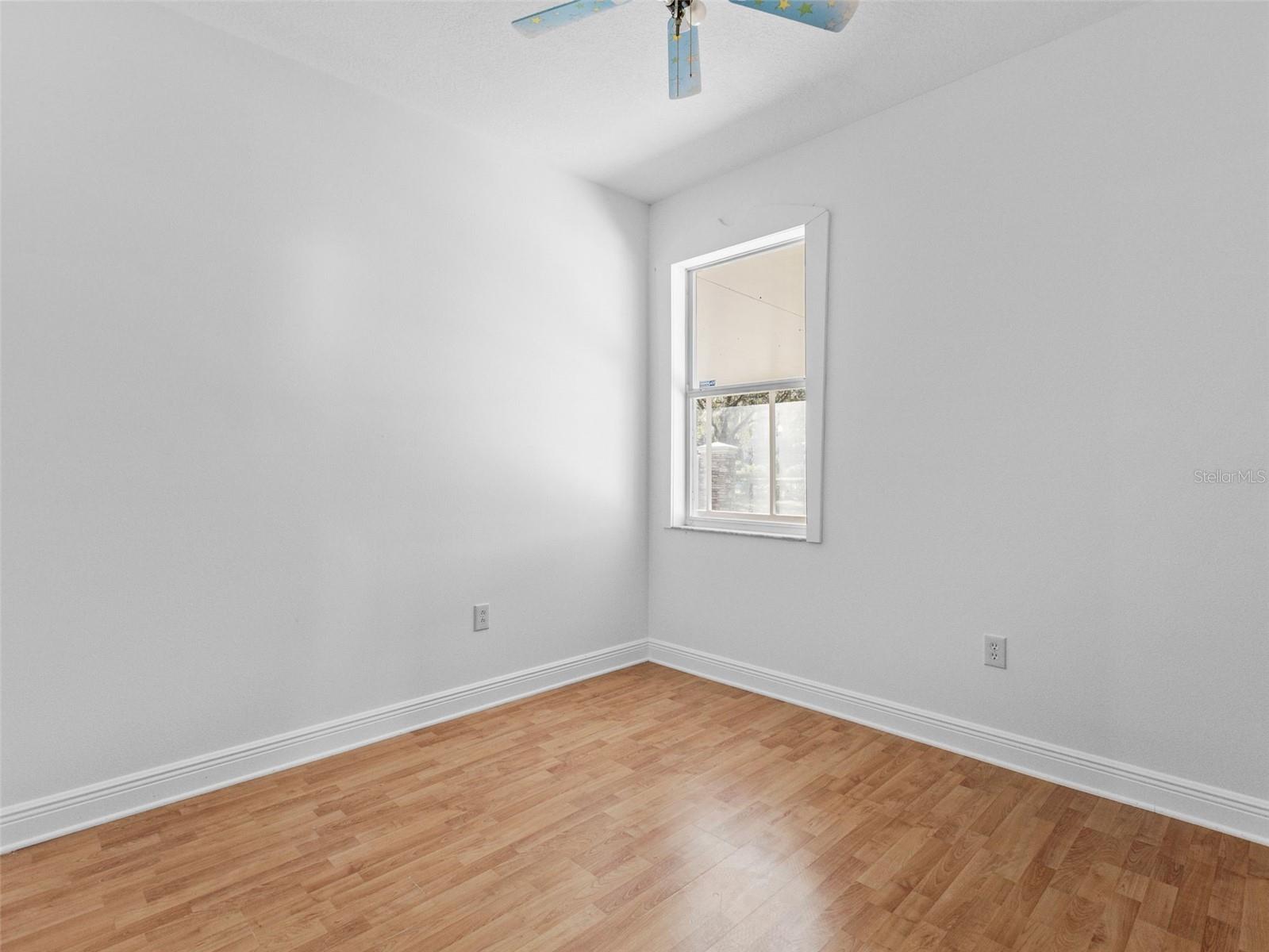 Listing photo id 14 for 6237 Dainty Bess Court