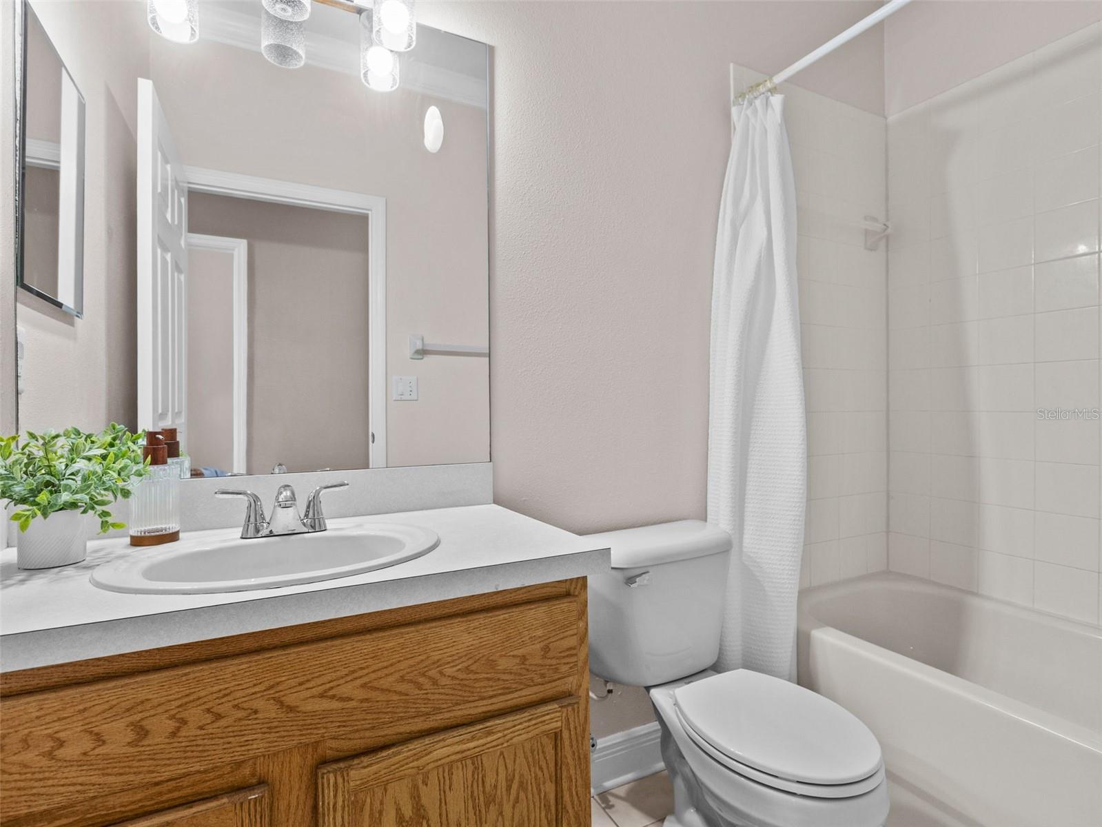 Listing photo id 16 for 6237 Dainty Bess Court