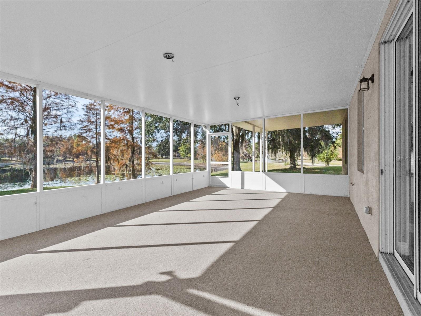 Listing photo id 17 for 6237 Dainty Bess Court