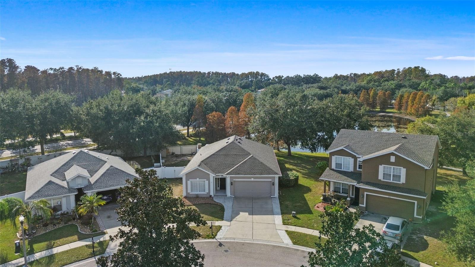 Listing photo id 23 for 6237 Dainty Bess Court