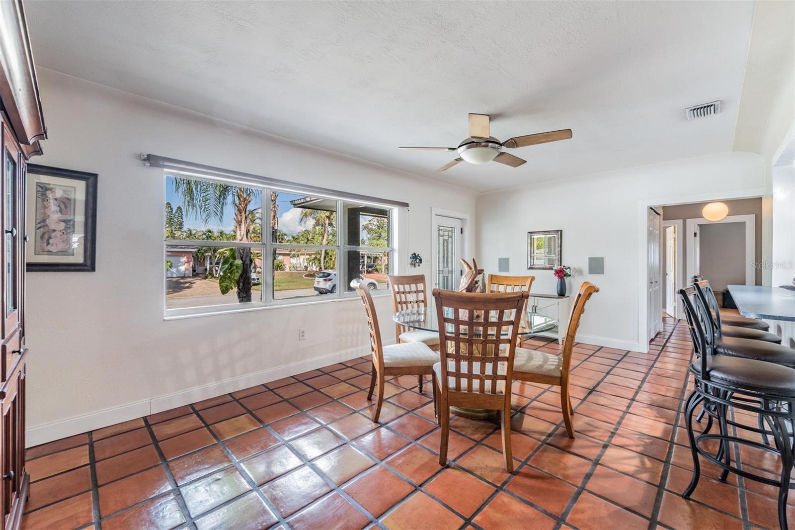 Image 13 of 52 For 9854 51st Avenue N