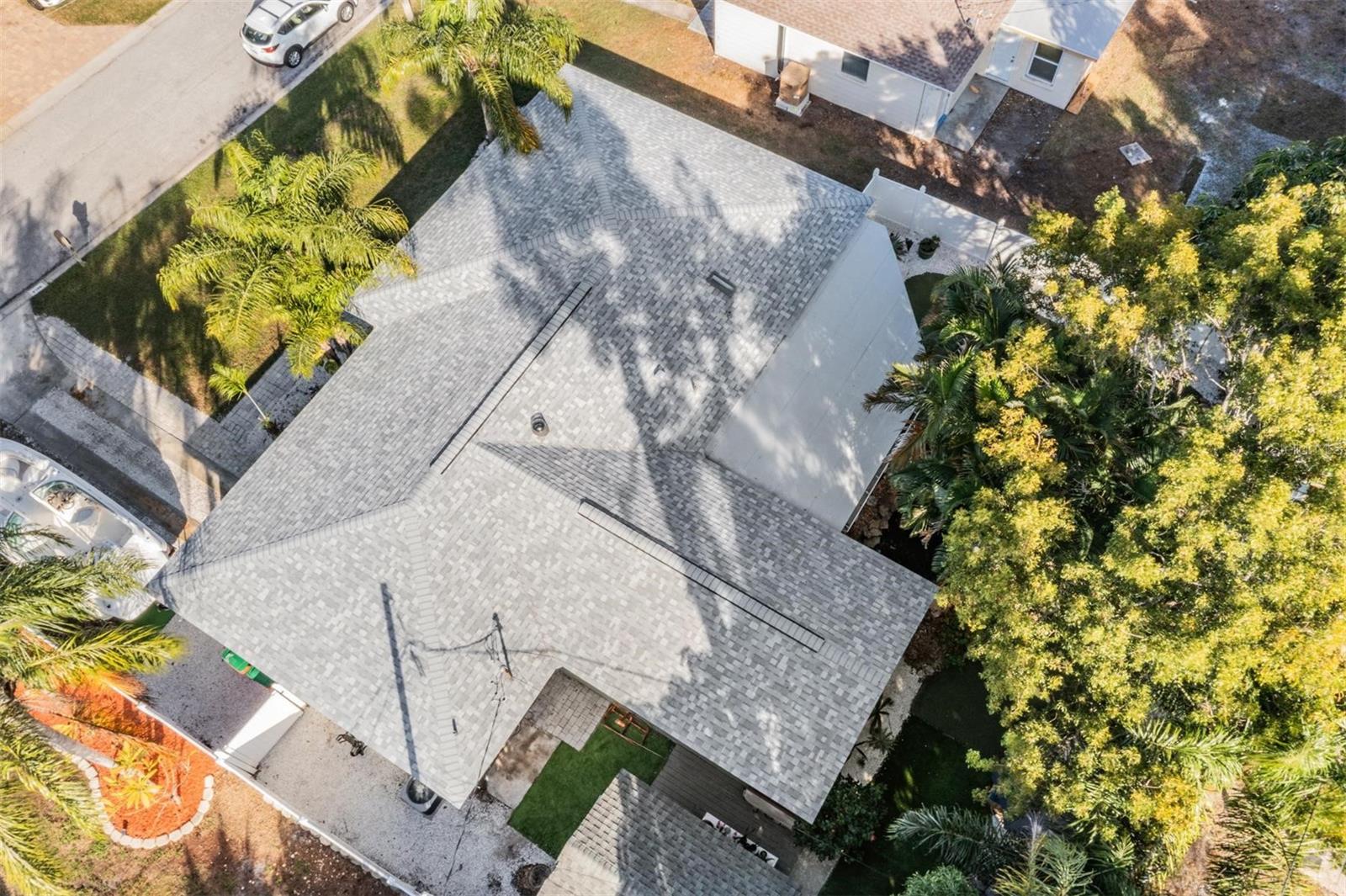 Image 27 of 52 For 9854 51st Avenue N