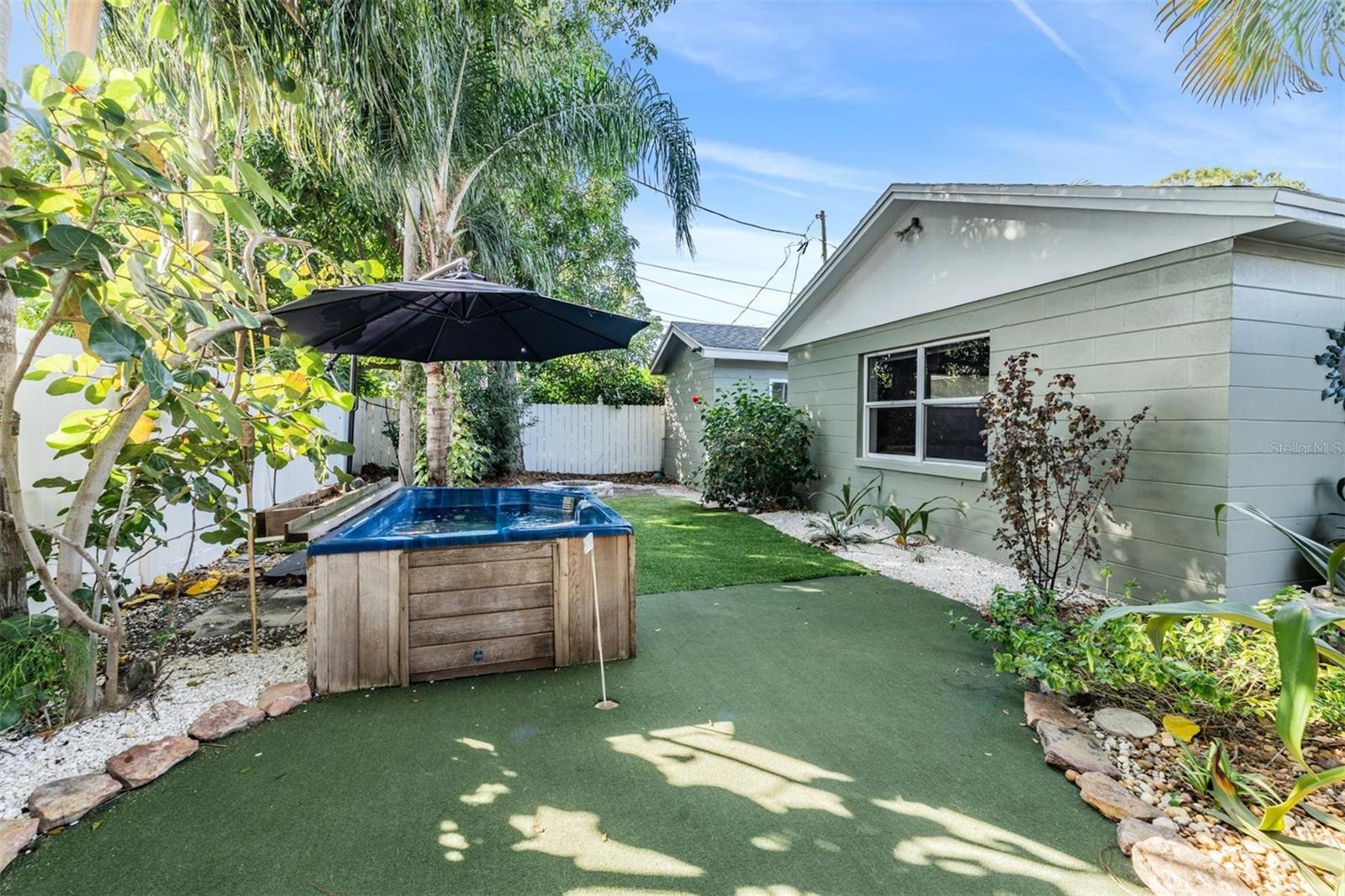 Image 3 of 52 For 9854 51st Avenue N