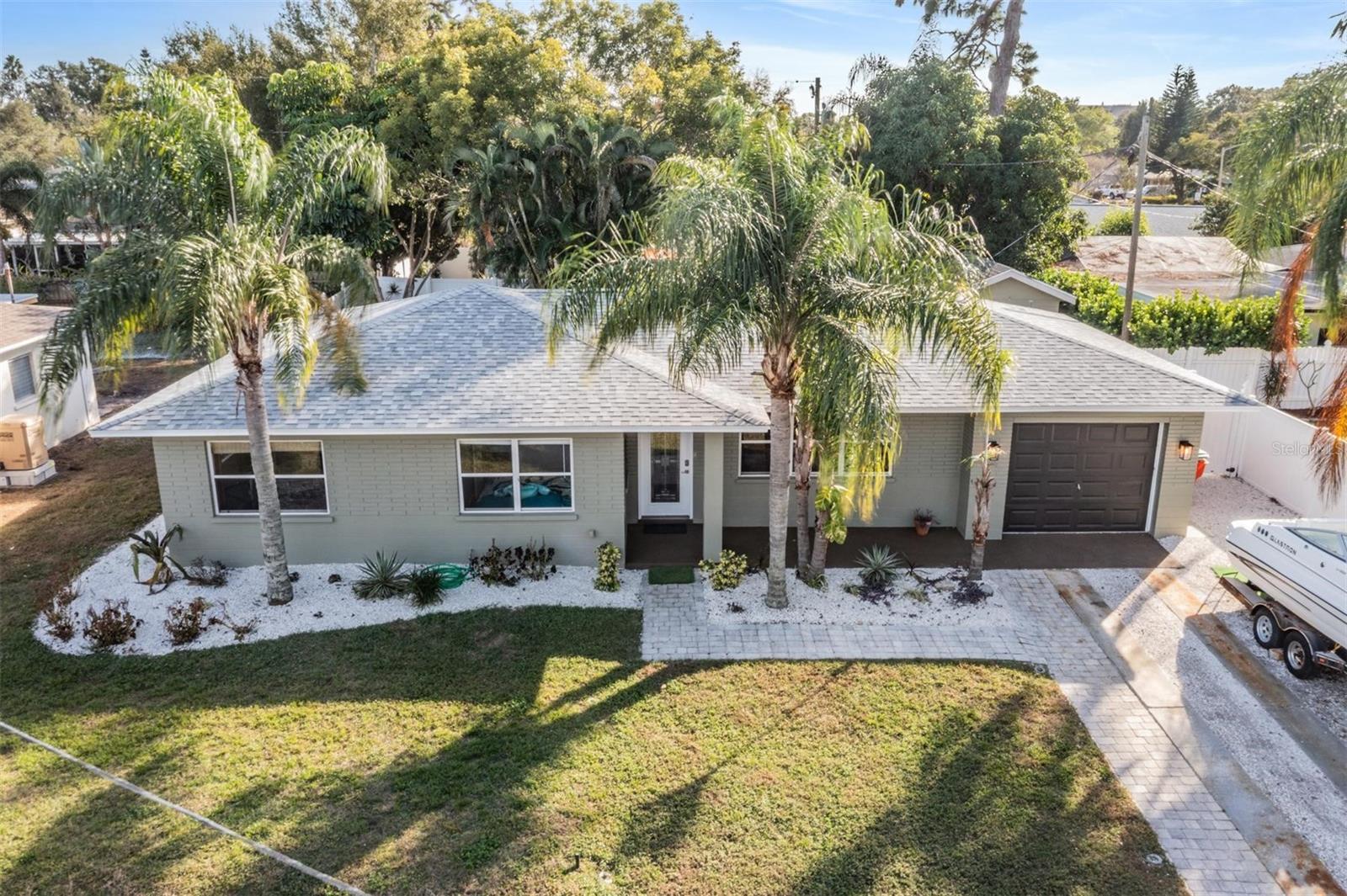 Image 32 of 52 For 9854 51st Avenue N