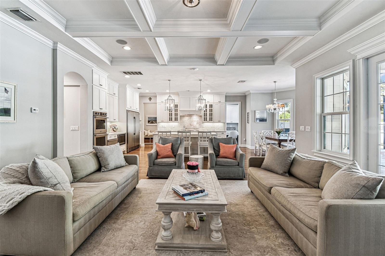 Image 16 of 74 For 4105 Corona Street