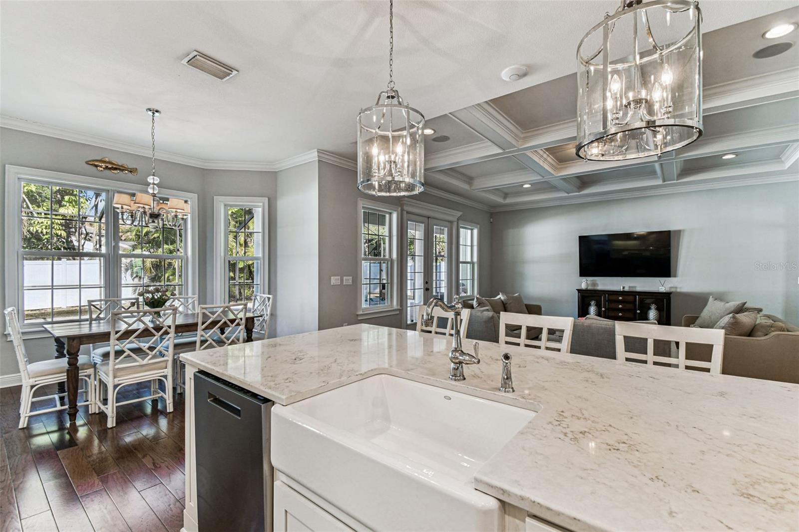 Image 30 of 74 For 4105 Corona Street