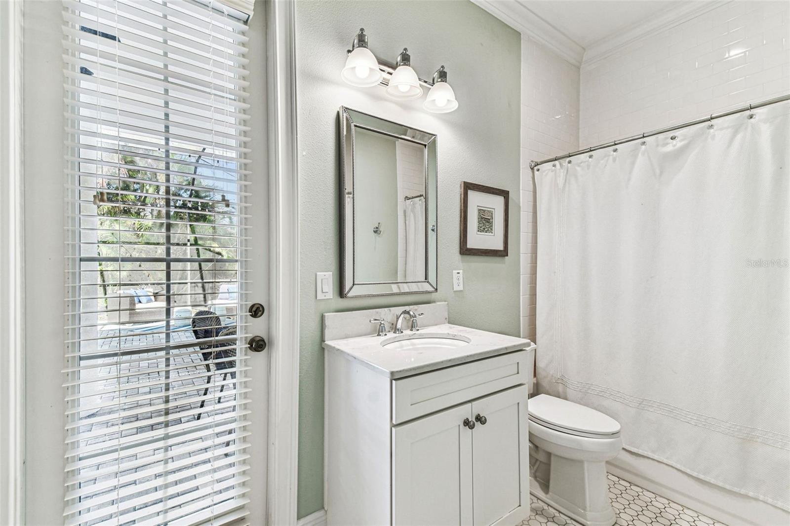 Image 39 of 74 For 4105 Corona Street