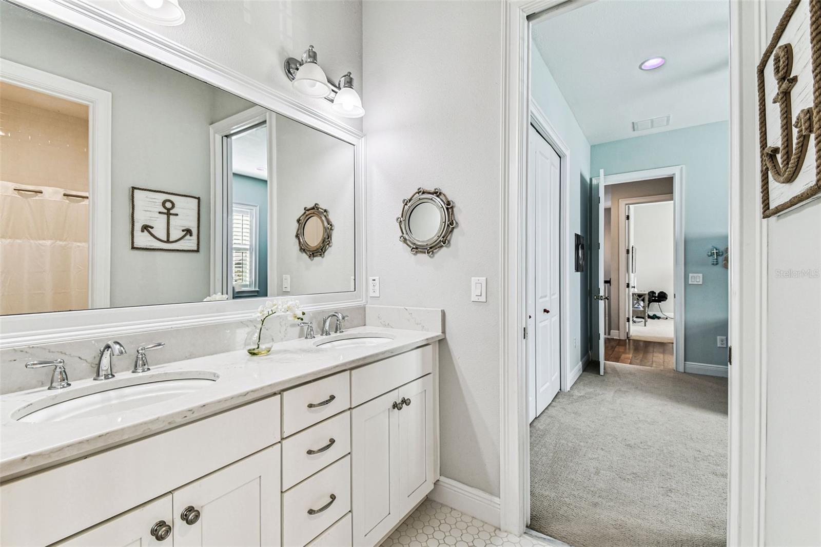 Image 56 of 74 For 4105 Corona Street