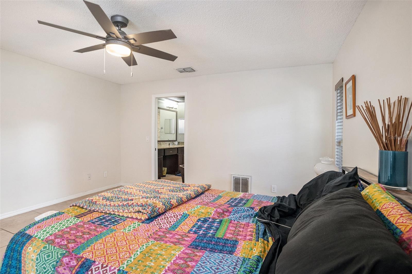 Listing photo id 12 for 202 Running Horse Road