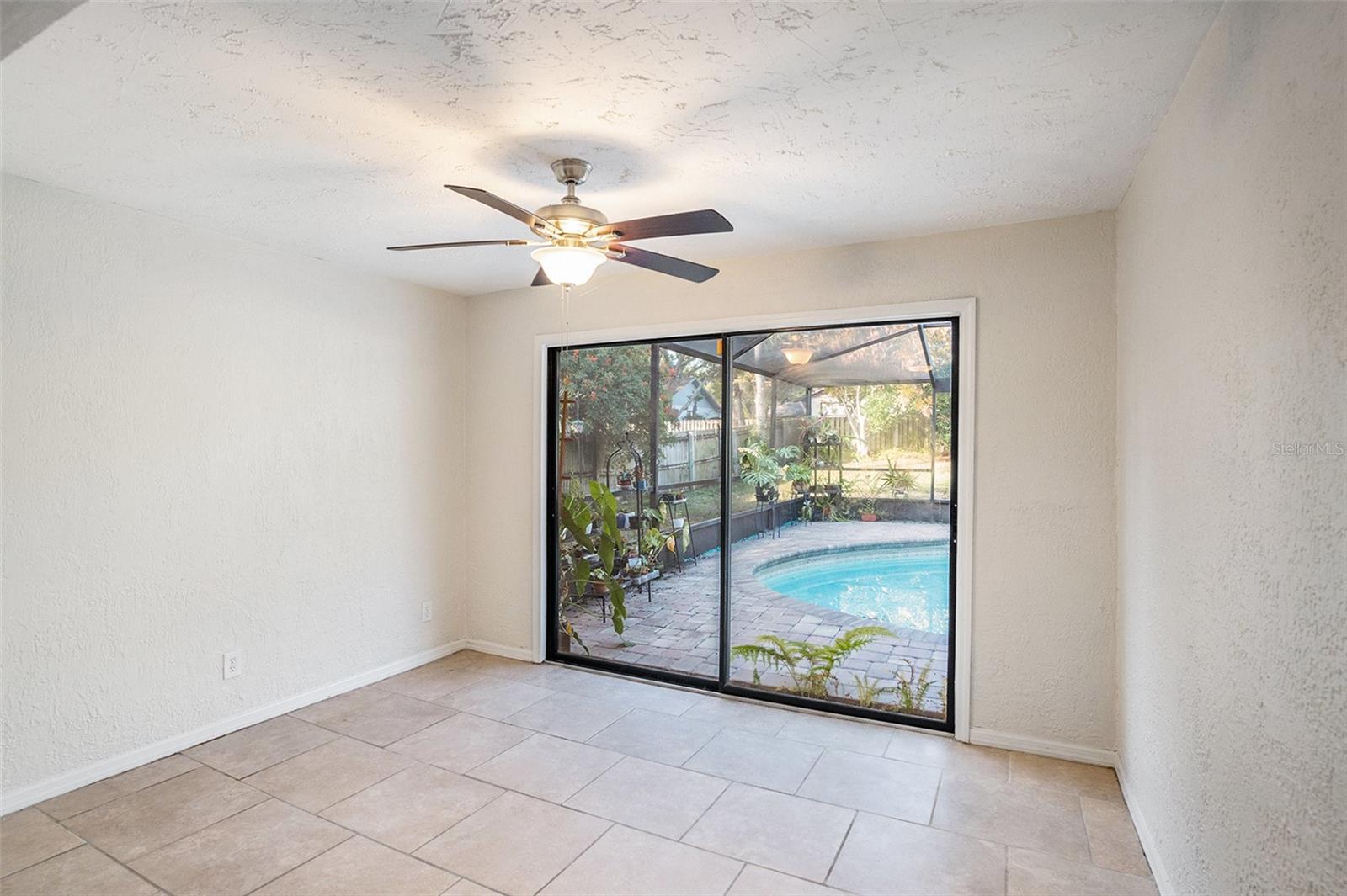 Listing photo id 18 for 202 Running Horse Road