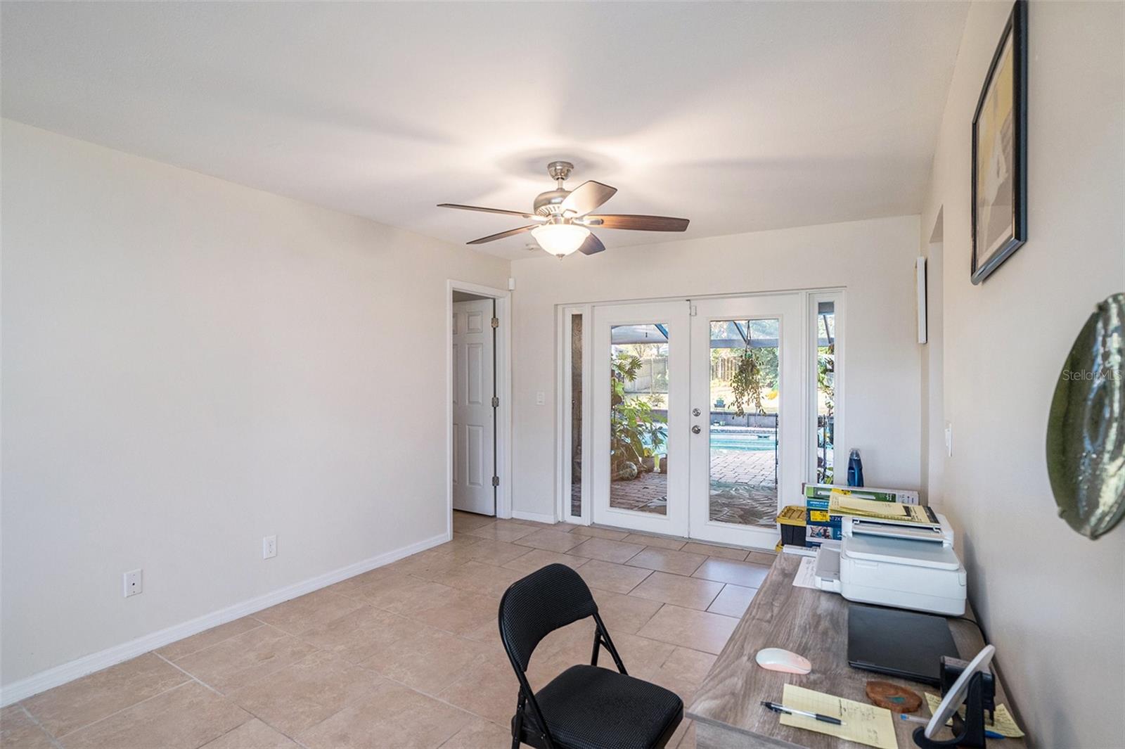 Listing photo id 19 for 202 Running Horse Road