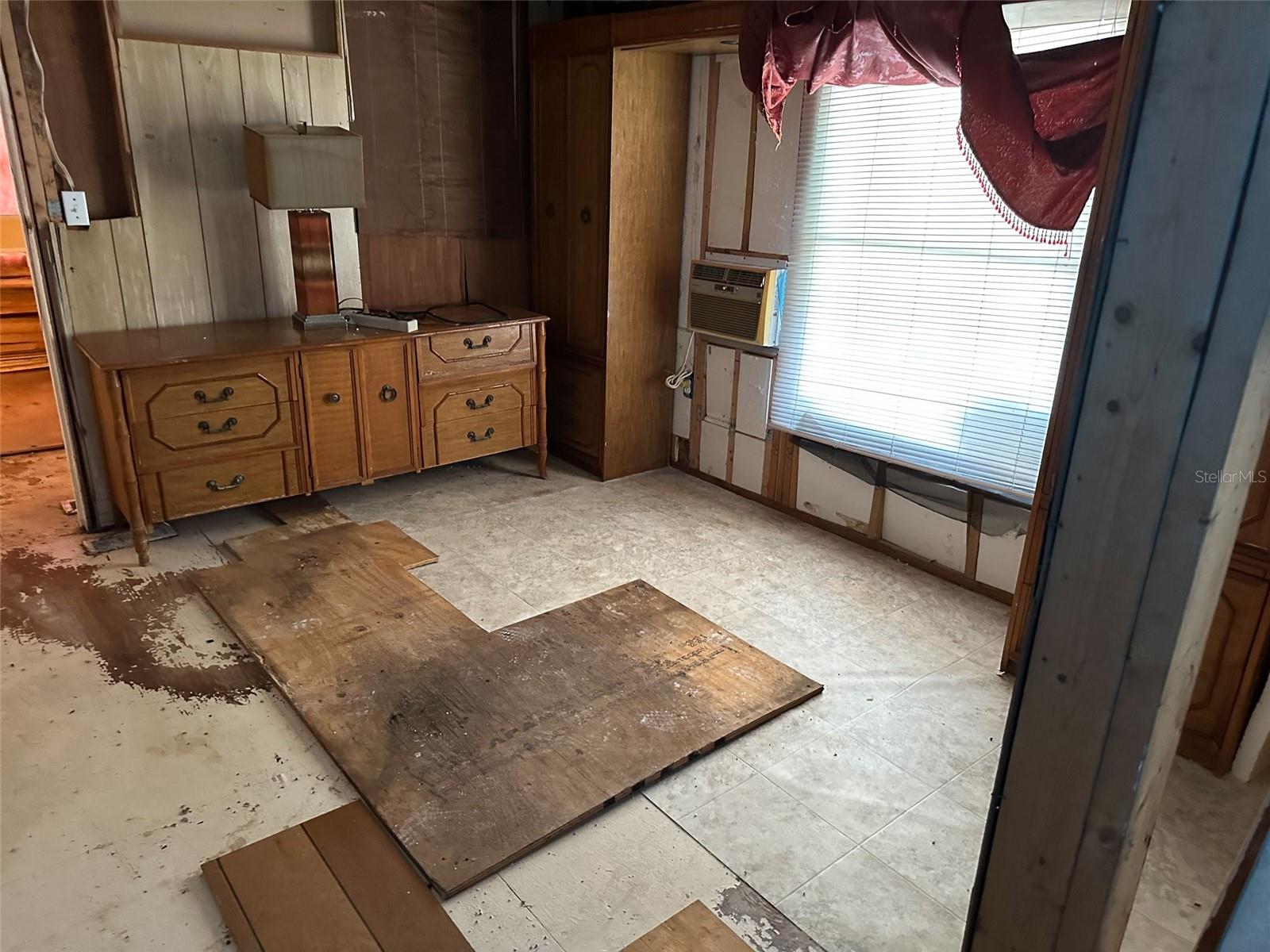 Image 5 of 20 For 1607 Faye Street