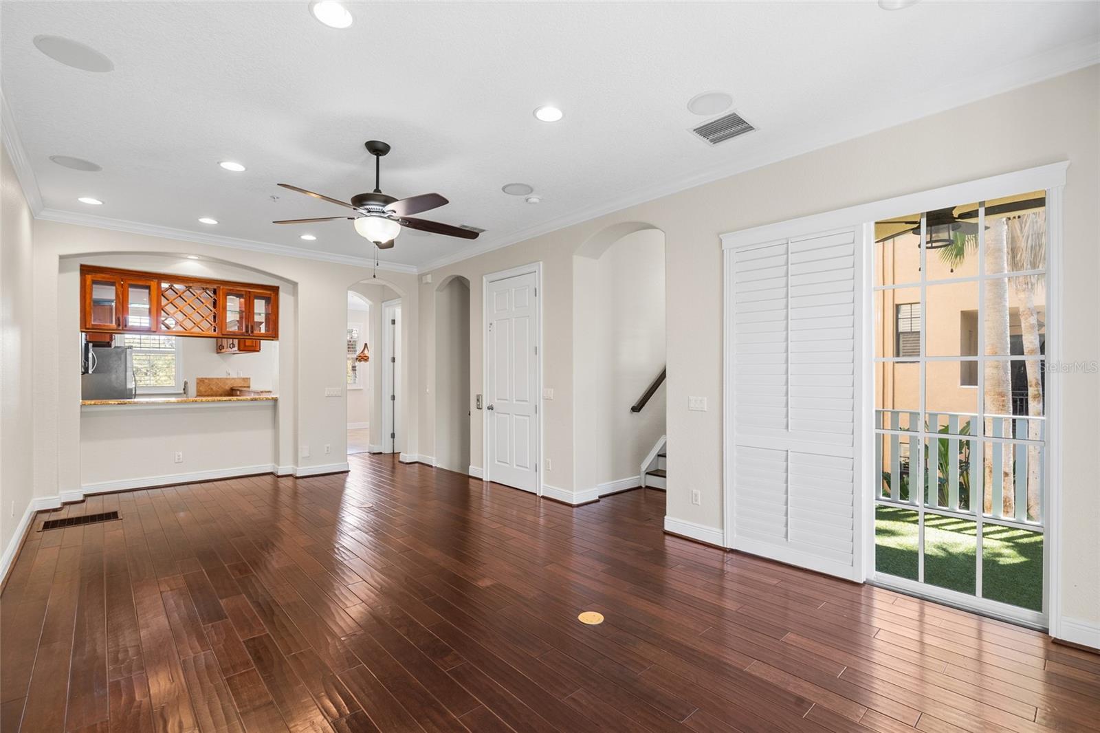 Image 12 of 64 For 6002 Printery Street 105