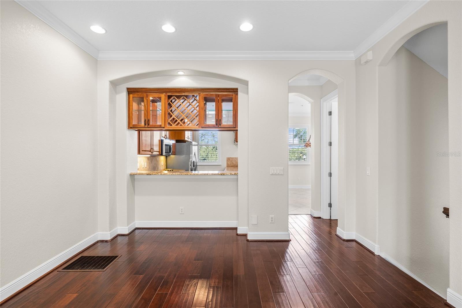 Image 13 of 64 For 6002 Printery Street 105