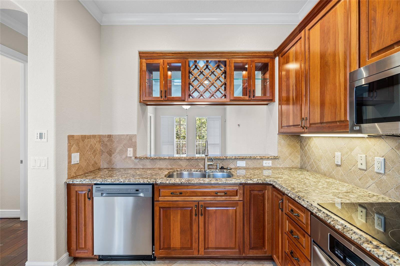 Image 16 of 64 For 6002 Printery Street 105