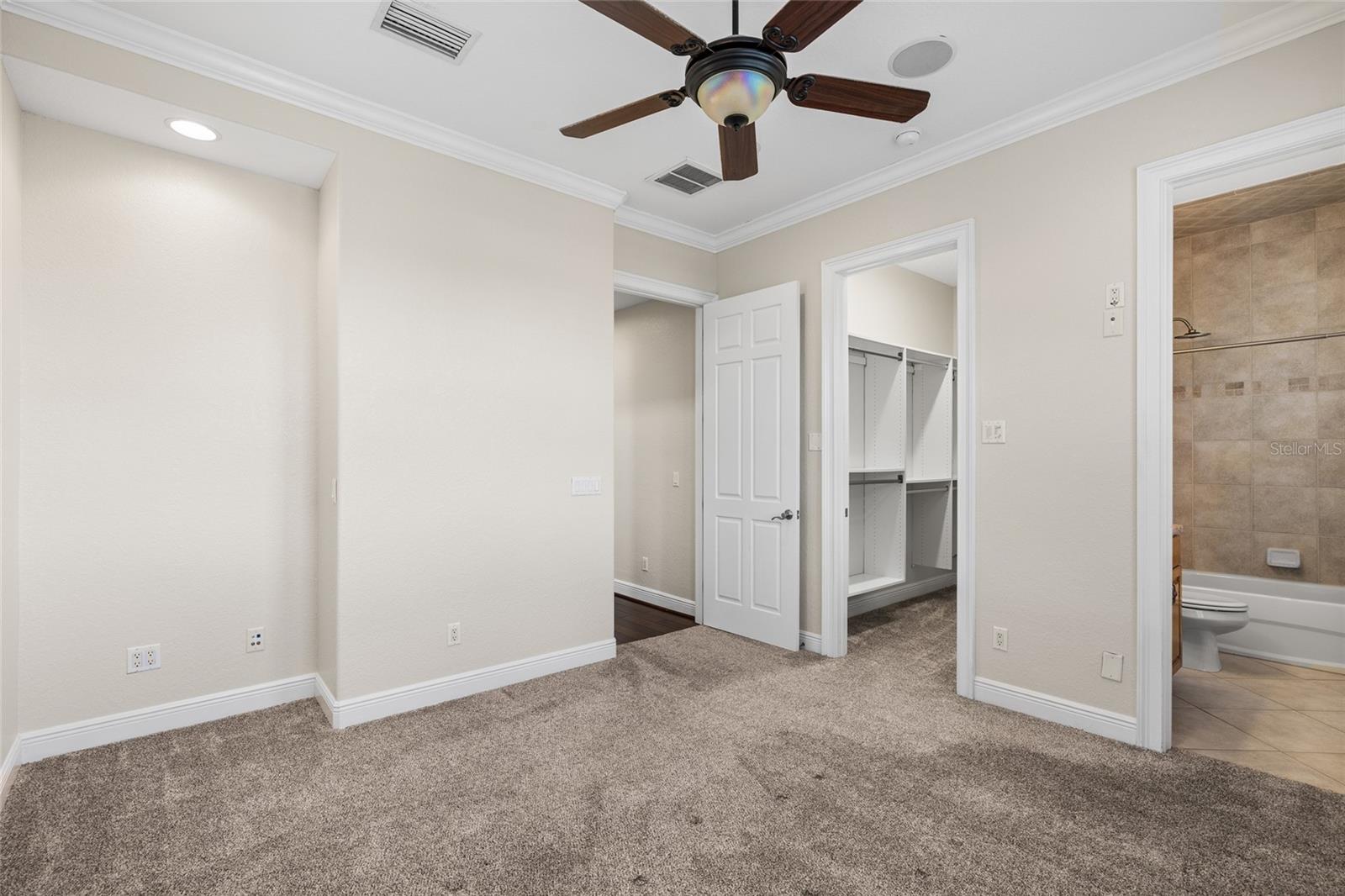 Image 22 of 64 For 6002 Printery Street 105