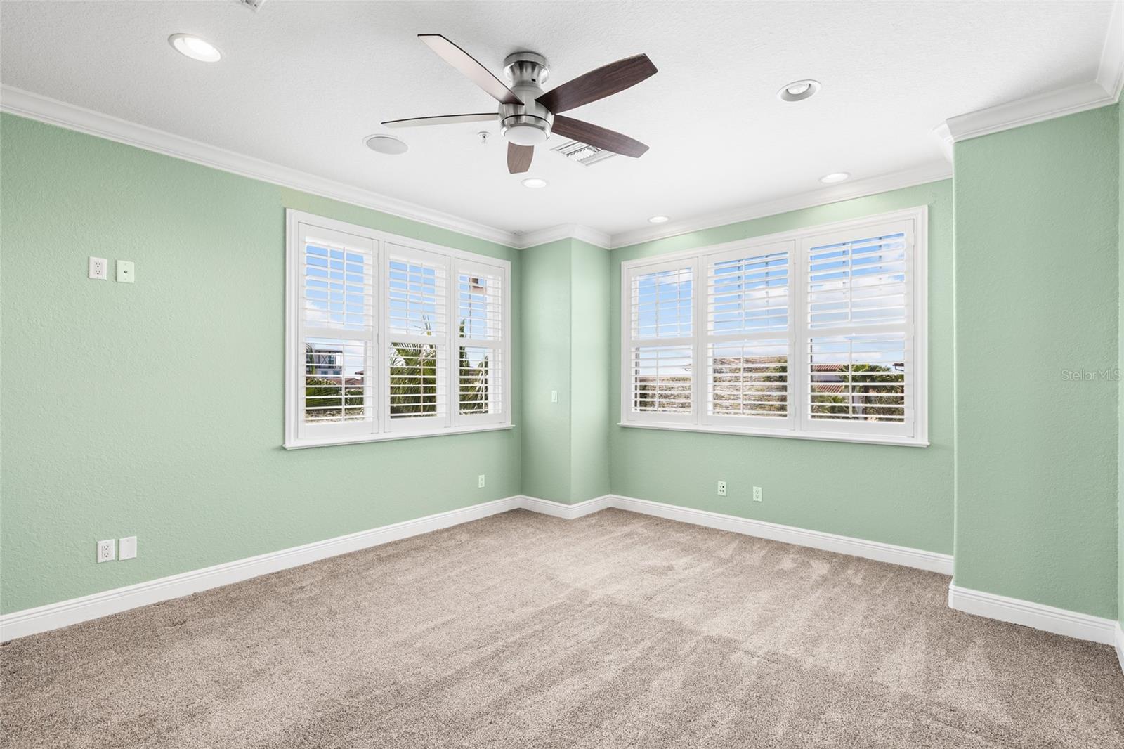 Image 35 of 64 For 6002 Printery Street 105