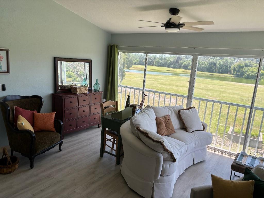 Image 5 of 5 For 1041 Capri Isles Boulevard 219