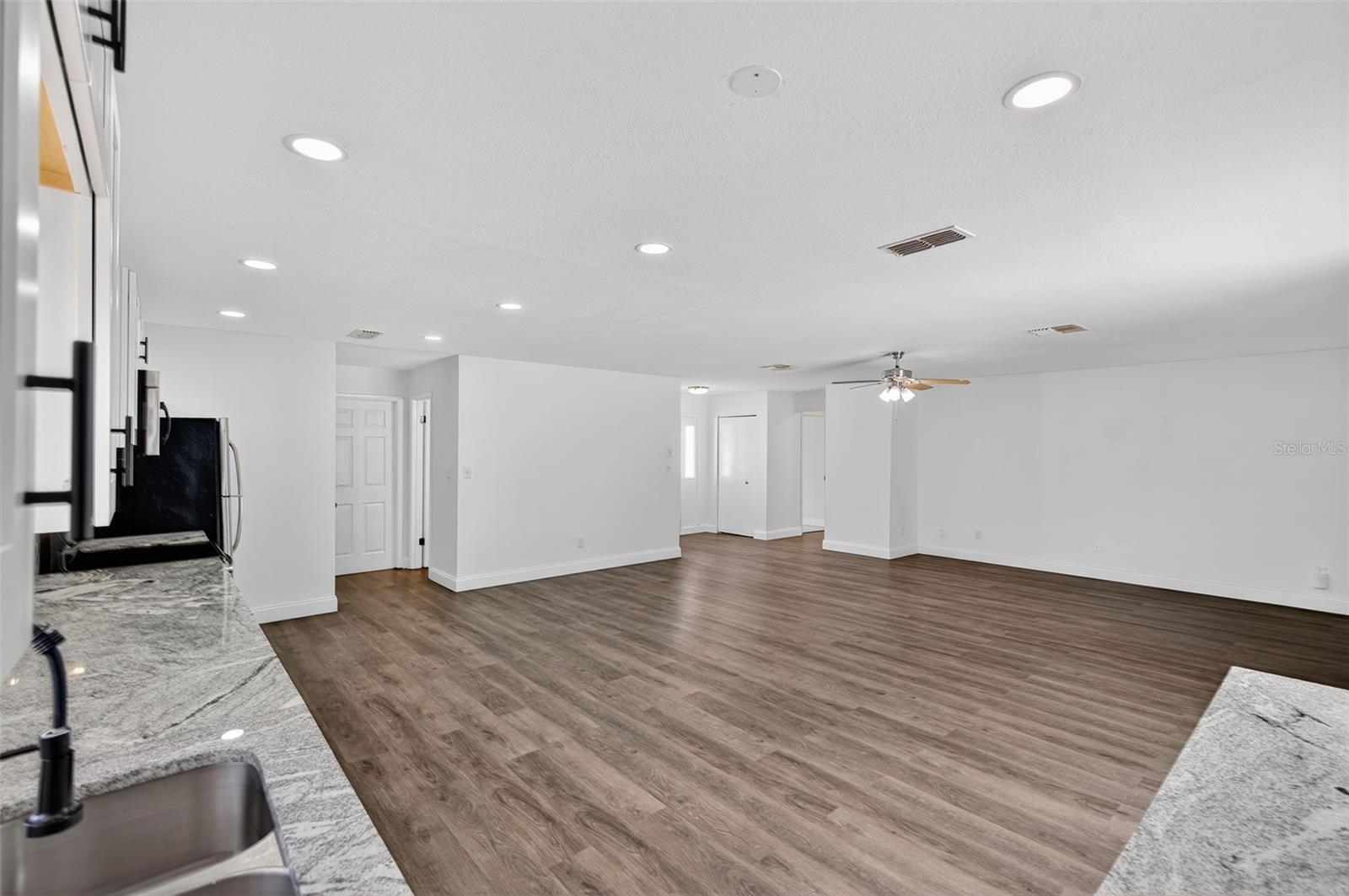 Image 12 of 34 For 5903 Chicory Court