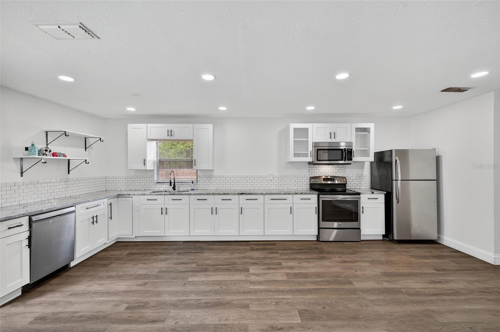 Image 14 of 34 For 5903 Chicory Court