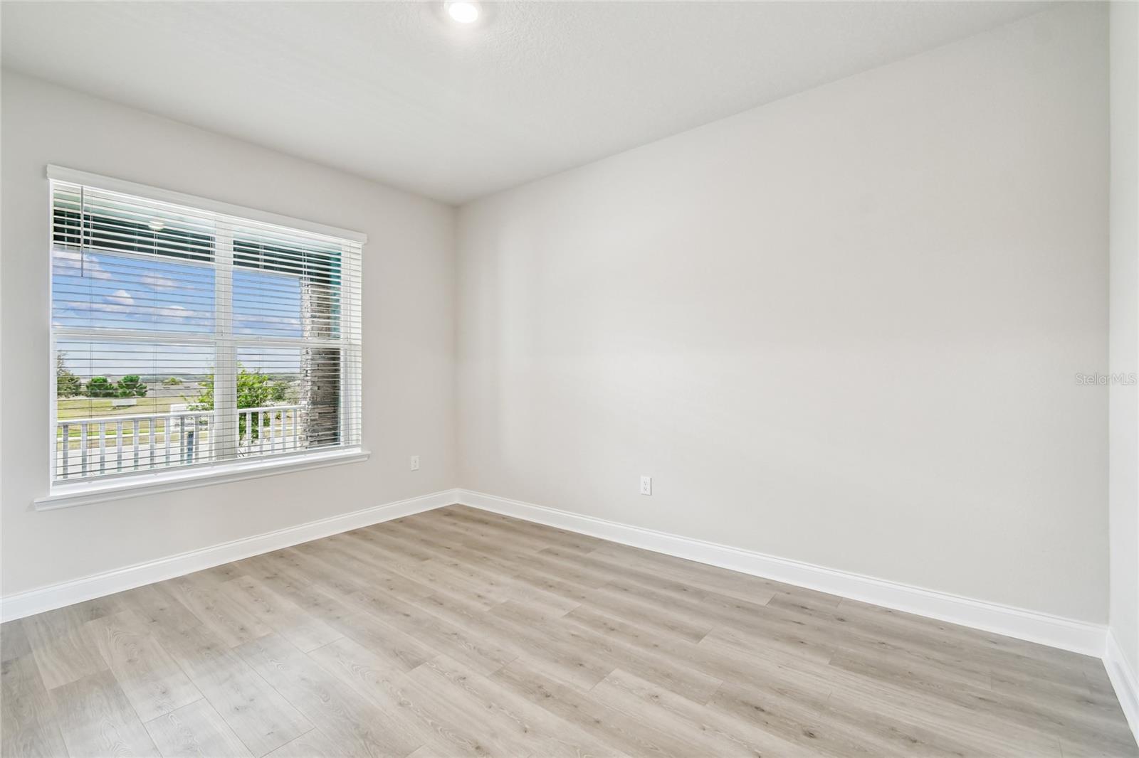 Image 12 of 43 For 17024 Cercis Loop