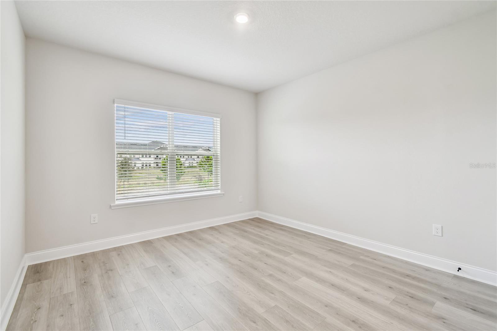 Image 14 of 43 For 17024 Cercis Loop