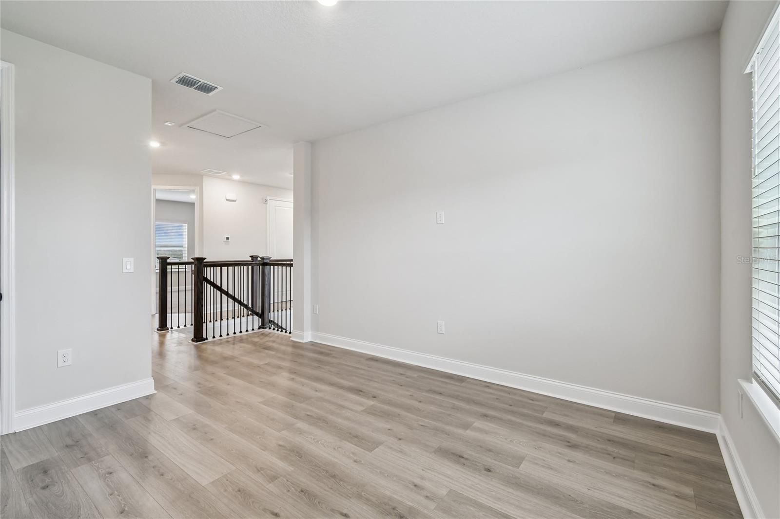 Image 15 of 43 For 17024 Cercis Loop