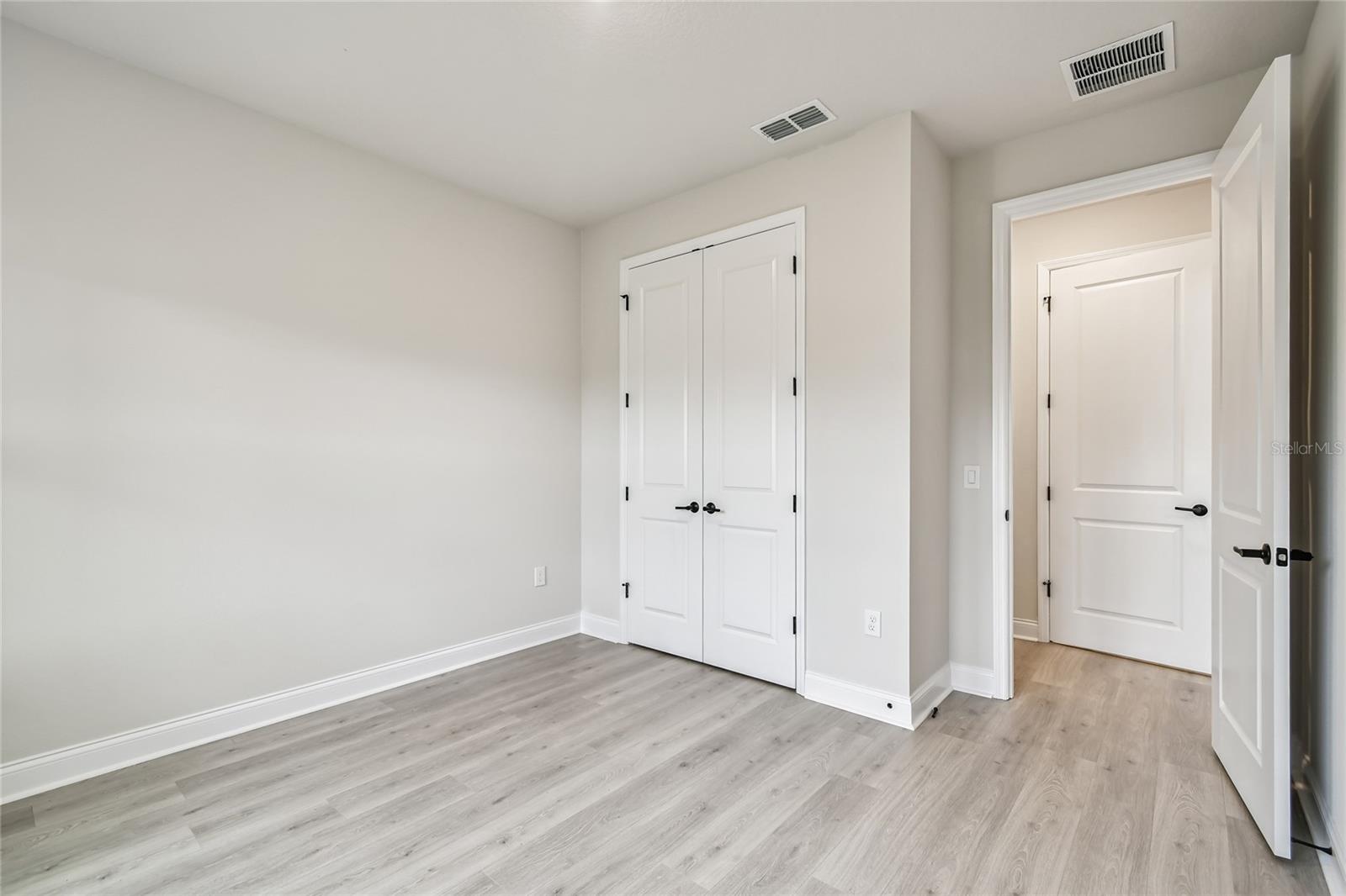 Image 30 of 43 For 17024 Cercis Loop