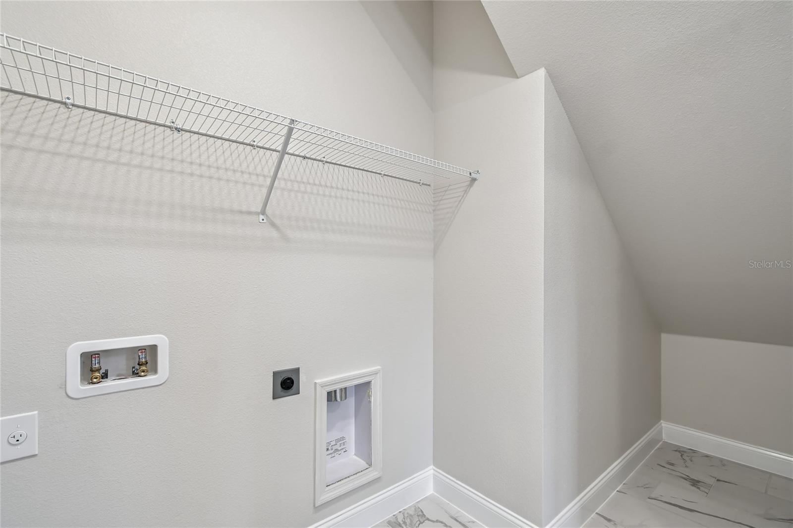 Image 35 of 43 For 17024 Cercis Loop