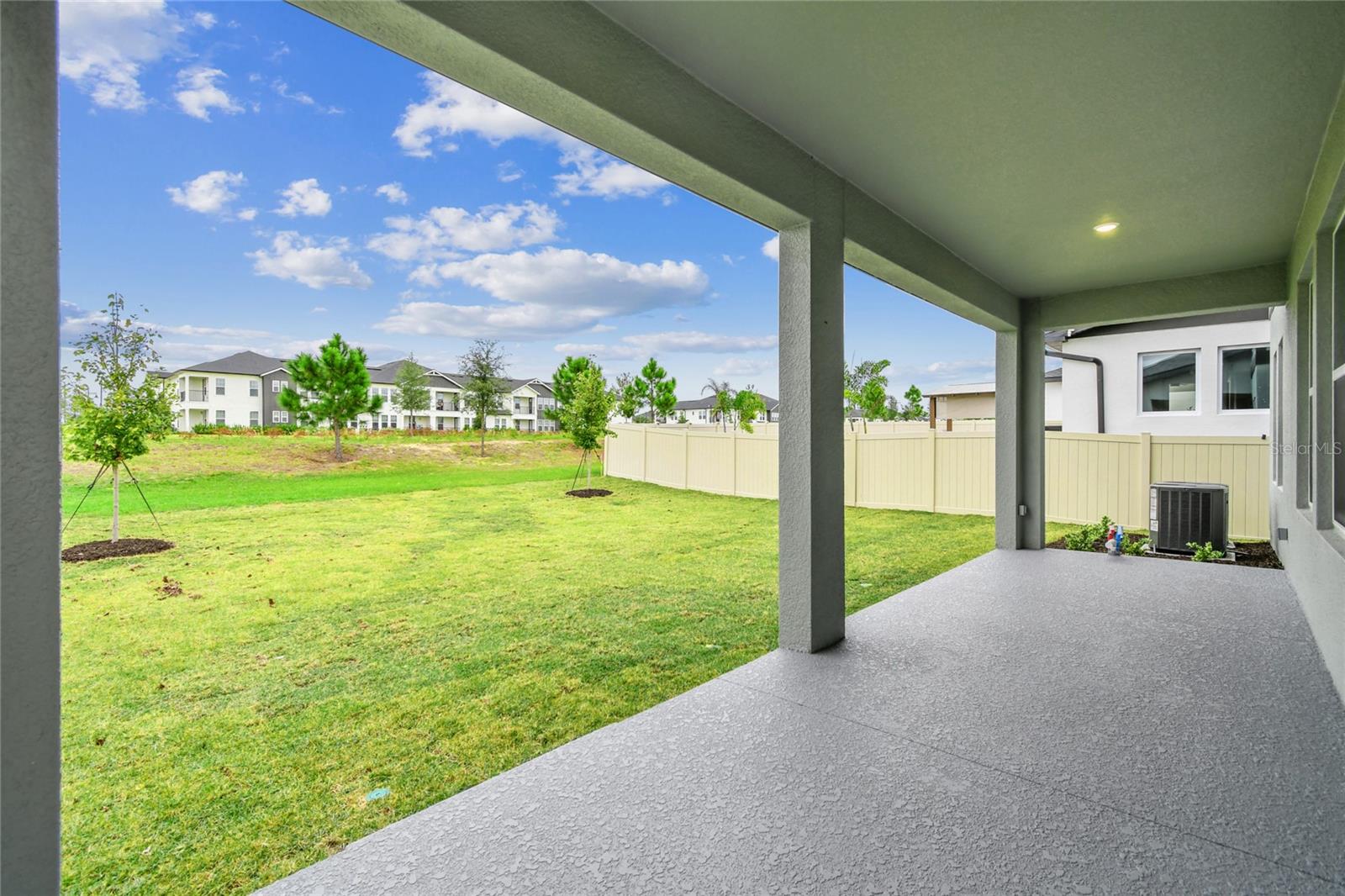 Image 37 of 43 For 17024 Cercis Loop