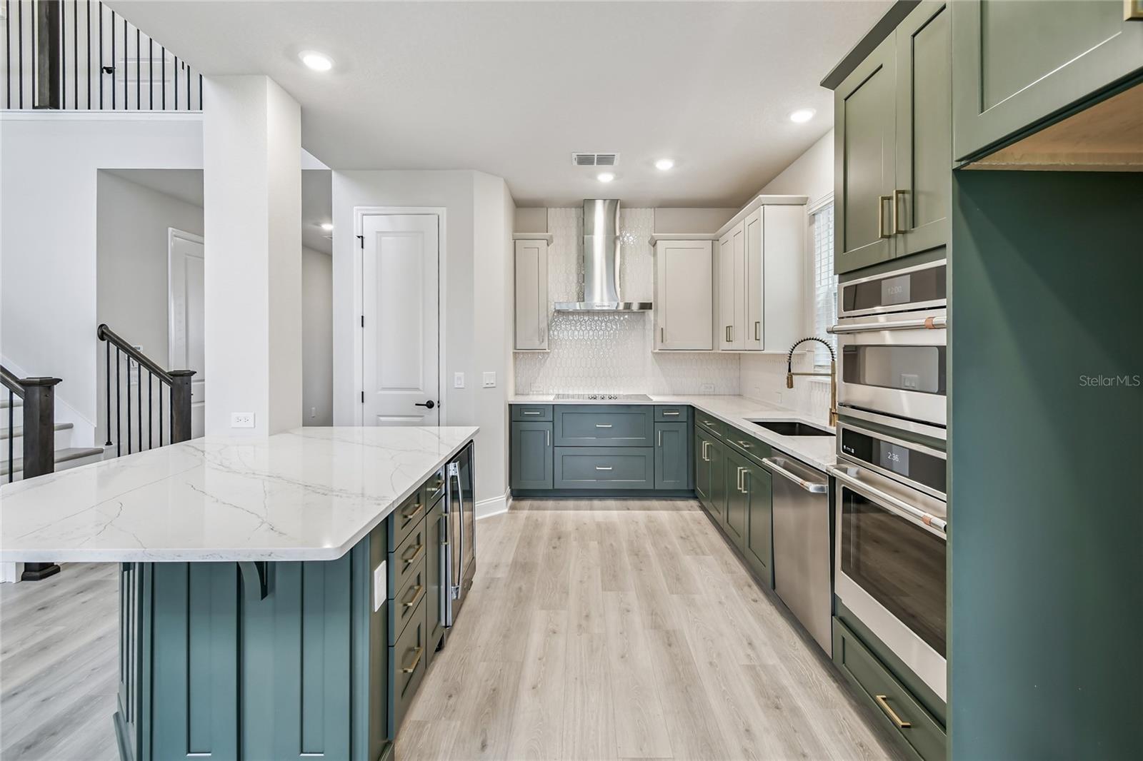 Image 4 of 43 For 17024 Cercis Loop