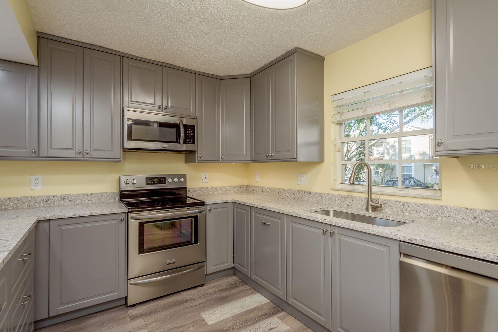 Image 10 of 40 For 2215 Andover Circle