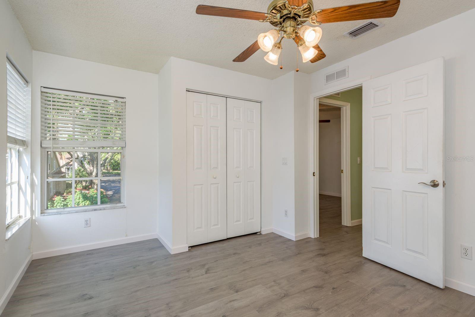 Image 25 of 40 For 2215 Andover Circle