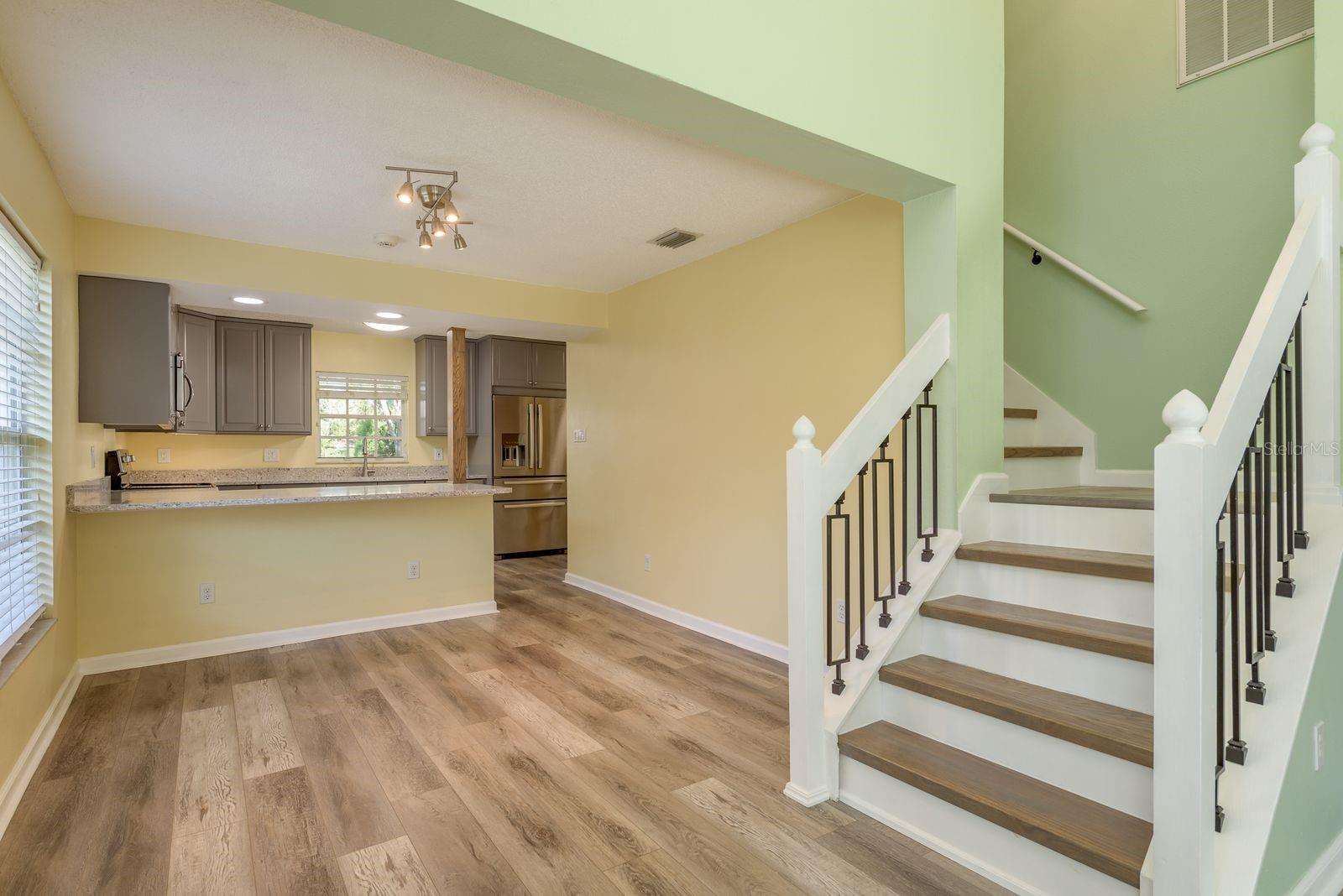 Image 5 of 40 For 2215 Andover Circle