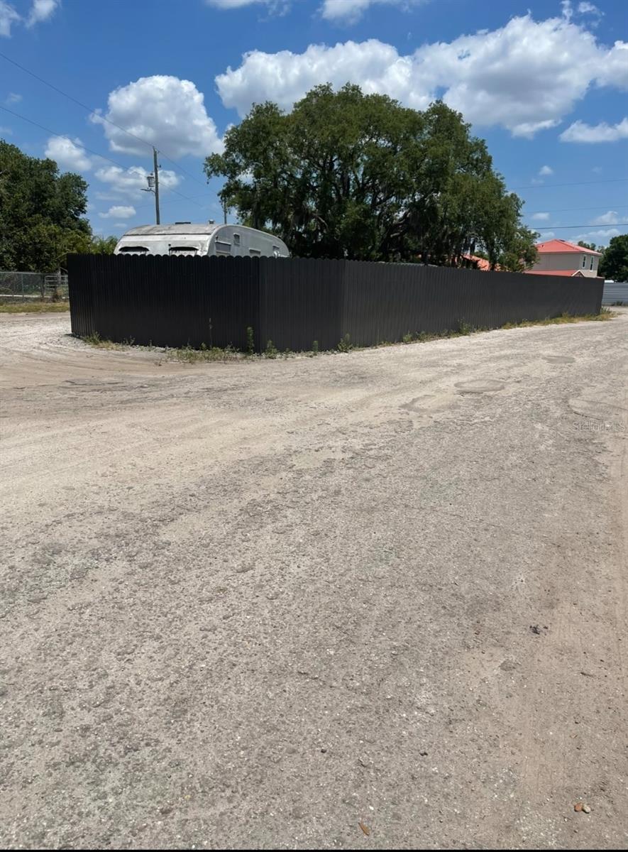 Listing photo id 1 for 6009 Mckinley Avenue