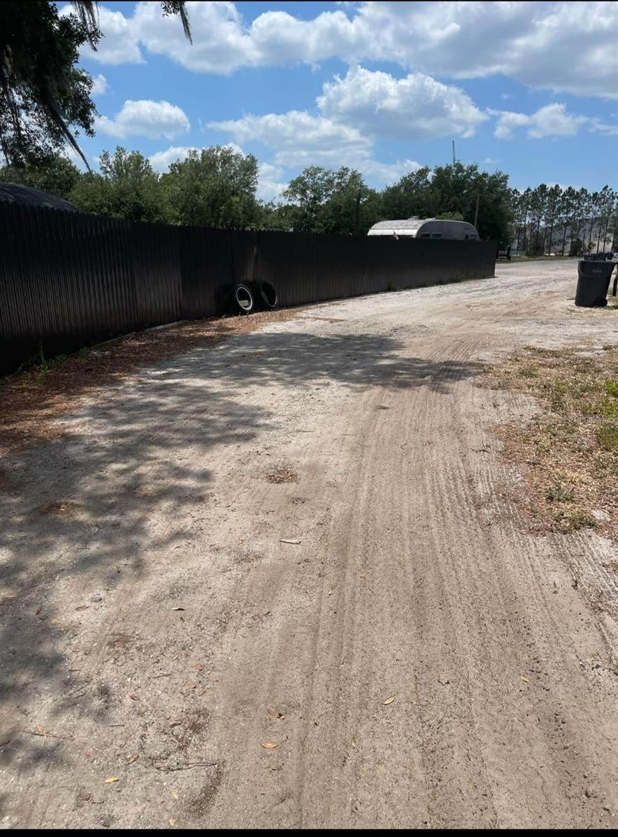 Listing photo id 2 for 6009 Mckinley Avenue