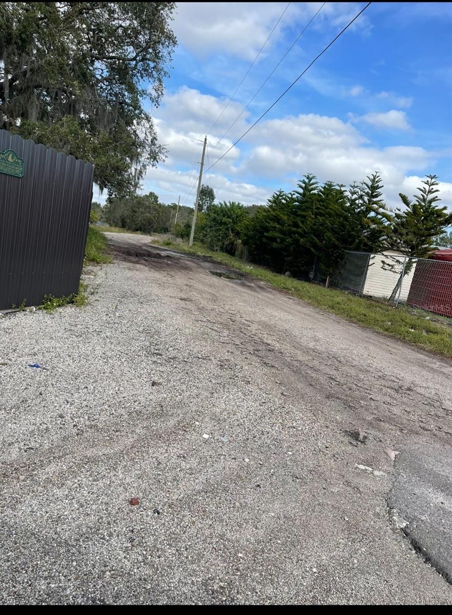 Listing photo id 5 for 6009 Mckinley Avenue