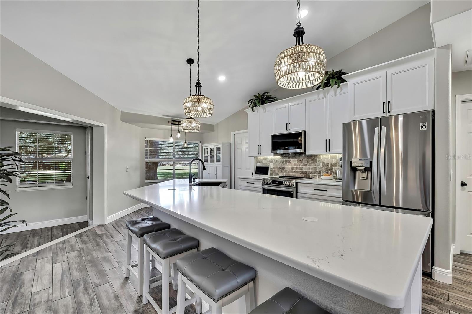 Image 39 of 90 For 11419 Old Crystal River Road