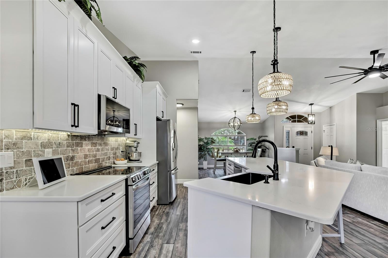 Image 42 of 90 For 11419 Old Crystal River Road