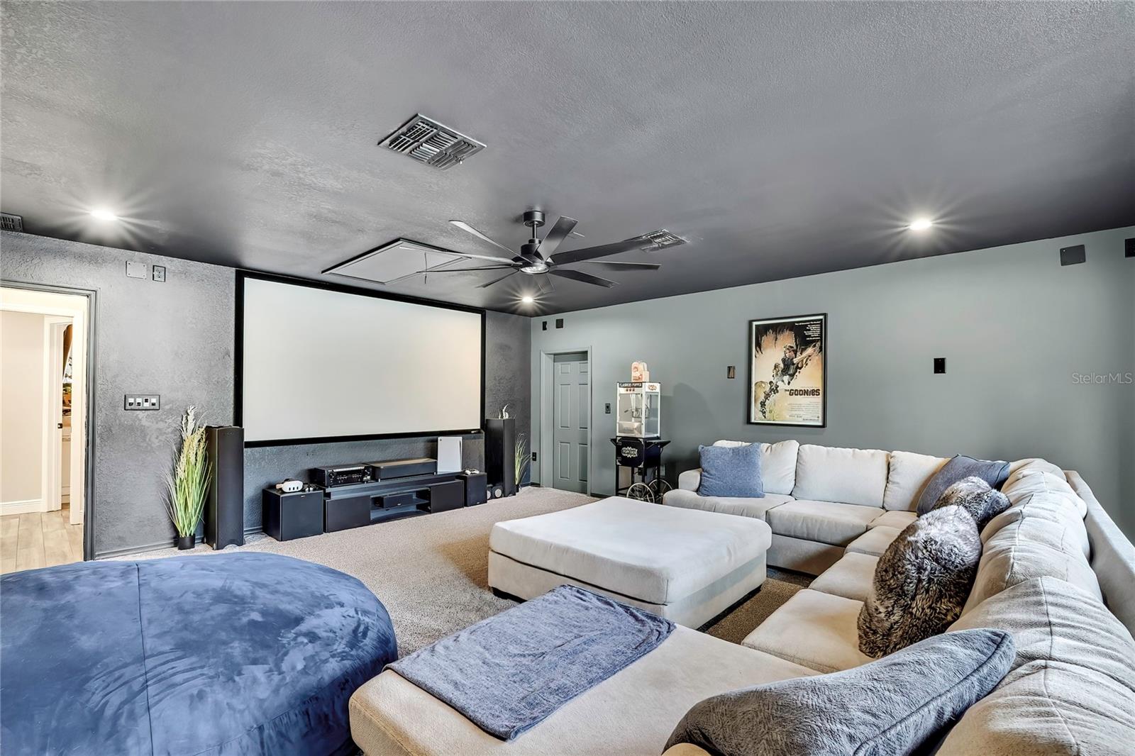 Image 7 of 90 For 11419 Old Crystal River Road