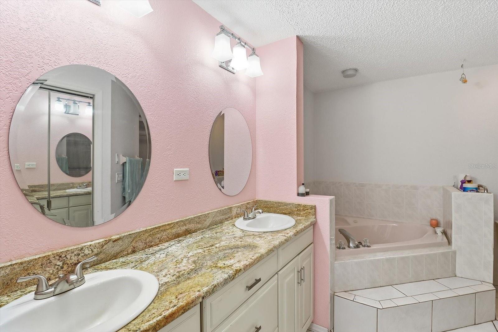 Image 22 of 44 For 1046 Castille Drive