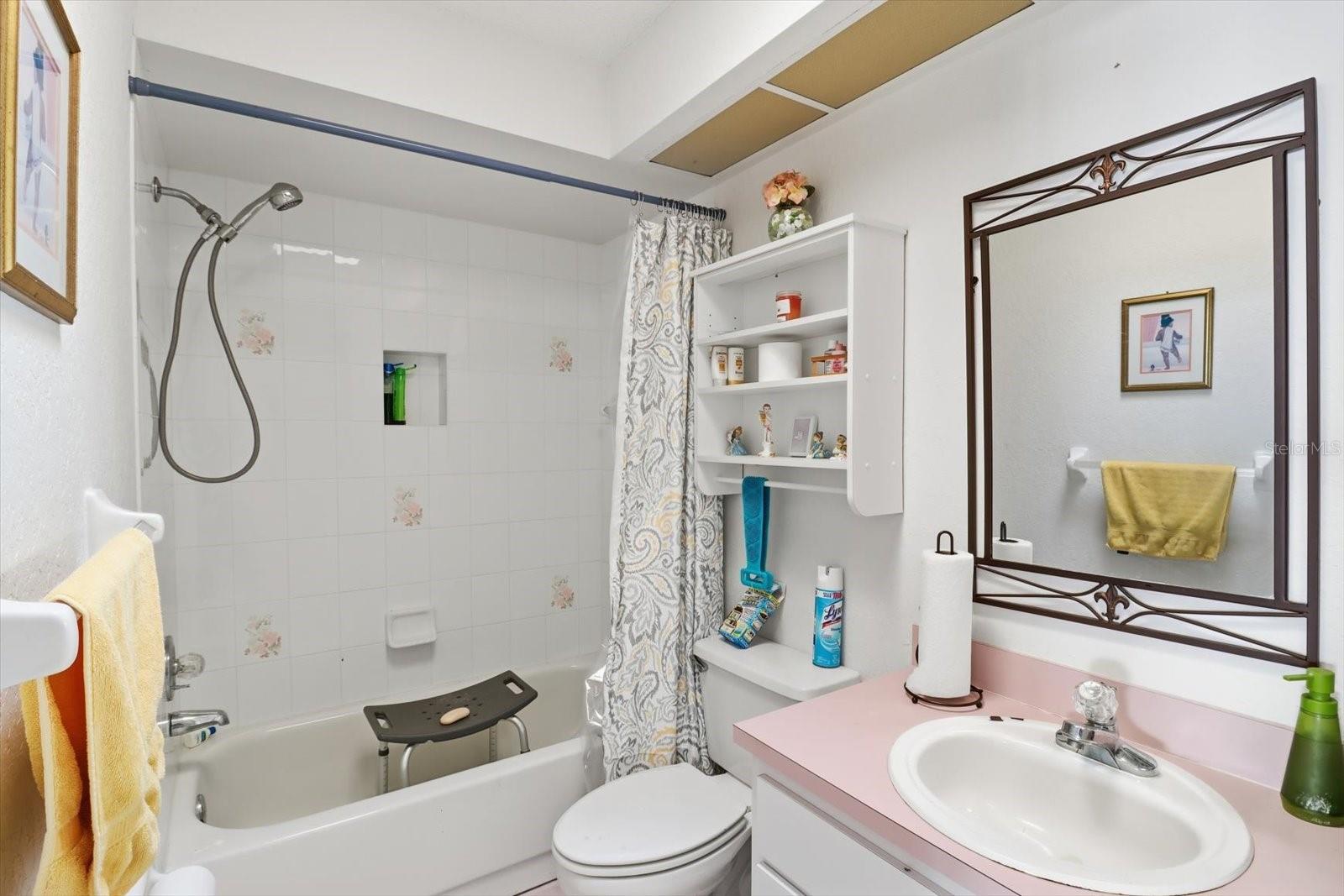 Image 27 of 44 For 1046 Castille Drive