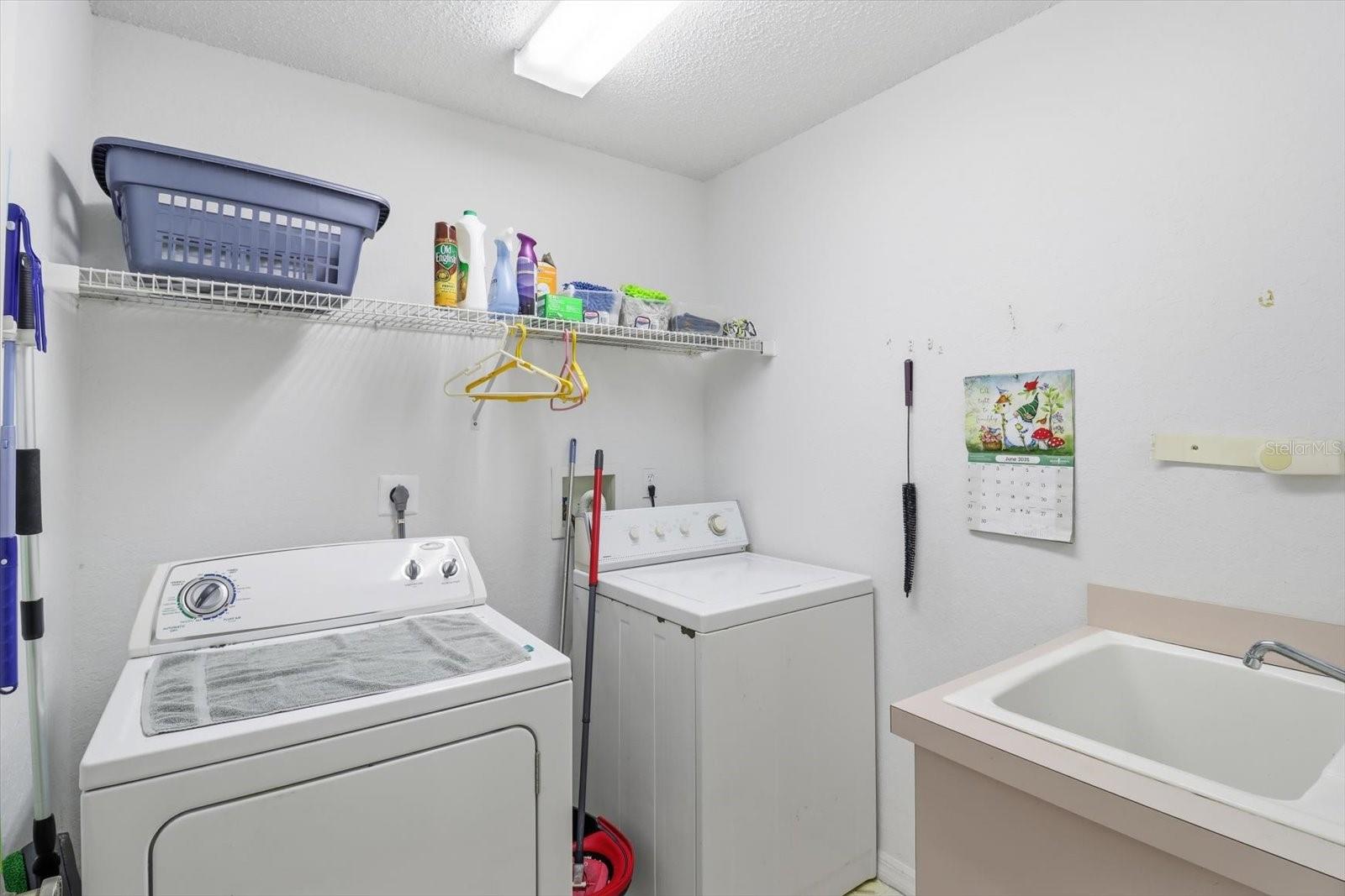 Image 28 of 44 For 1046 Castille Drive