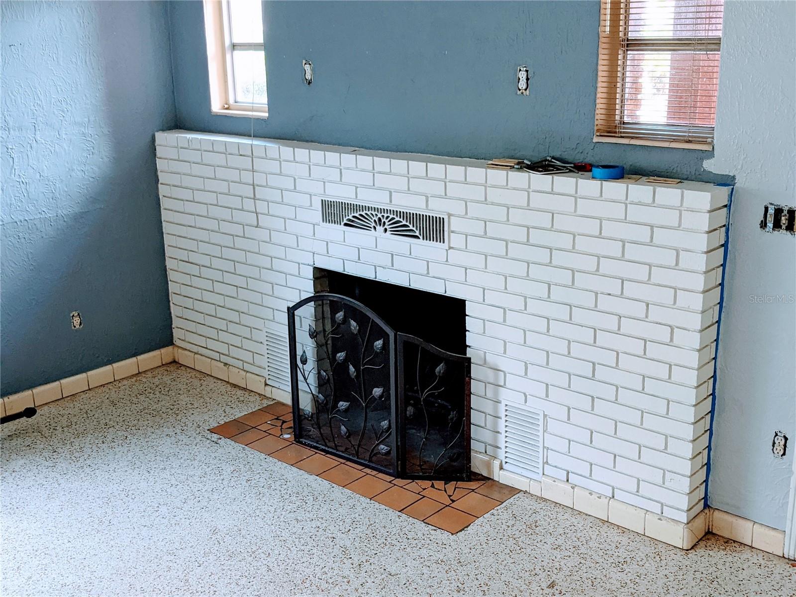 Image 15 of 42 For 1310 Woodlawn Avenue