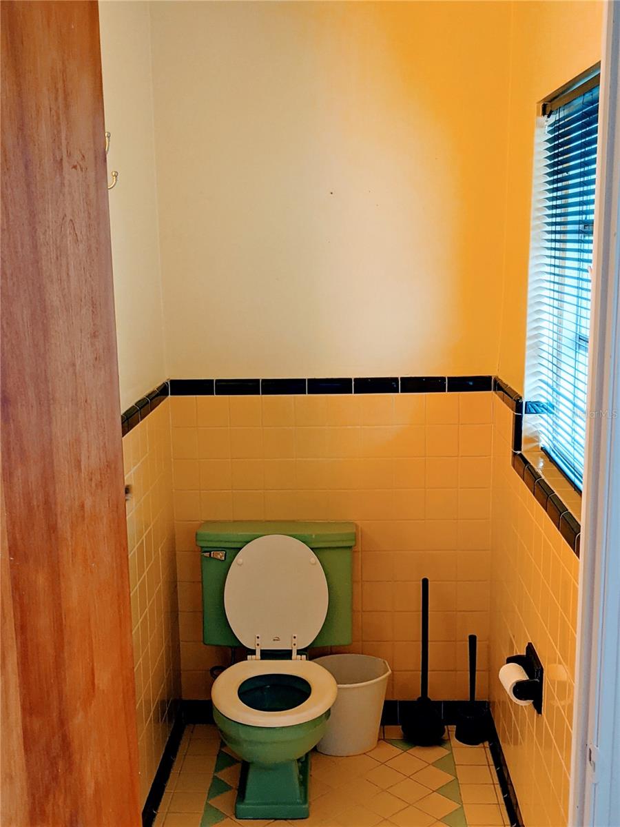 Image 20 of 42 For 1310 Woodlawn Avenue