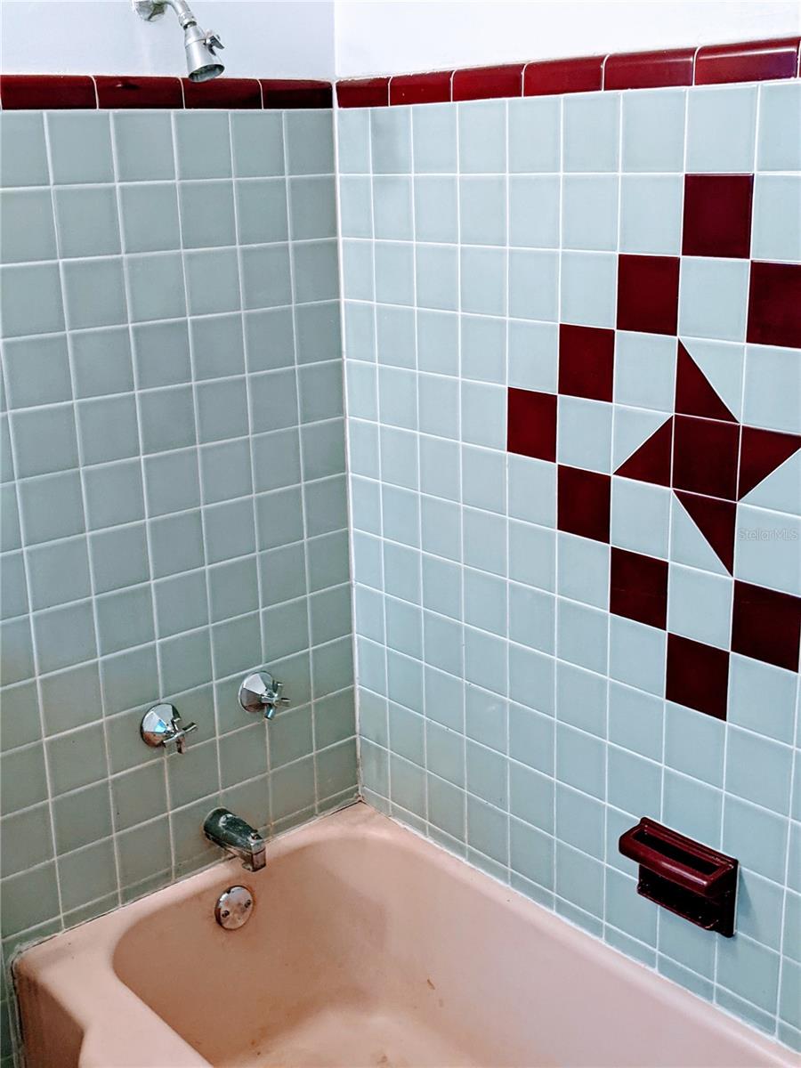 Image 23 of 42 For 1310 Woodlawn Avenue